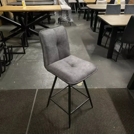 Hoker Henders & Hazel Milva